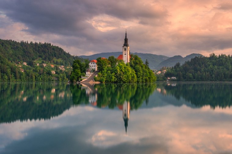 077 Lake Bled.jpg